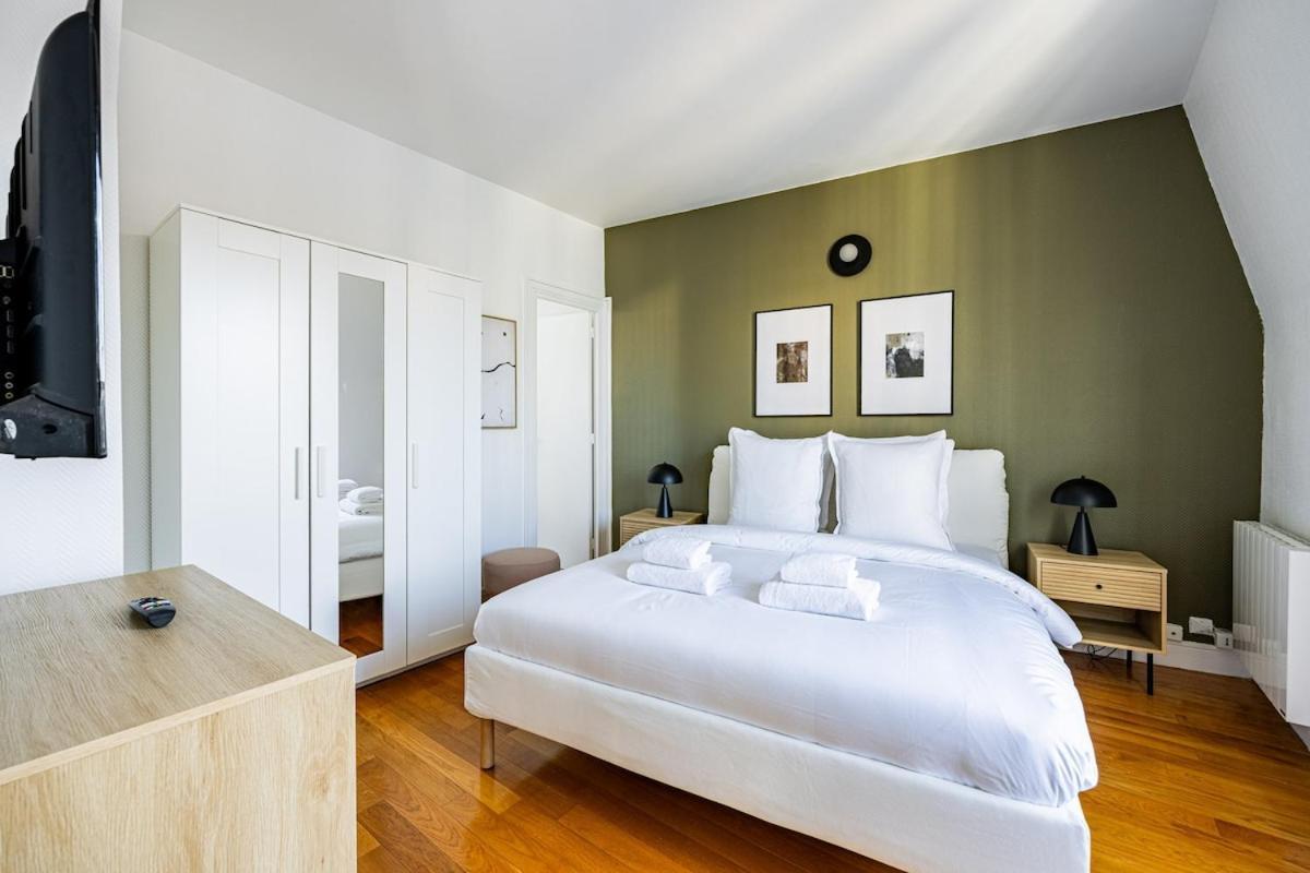 1 Bedroom # 14 # Alesia